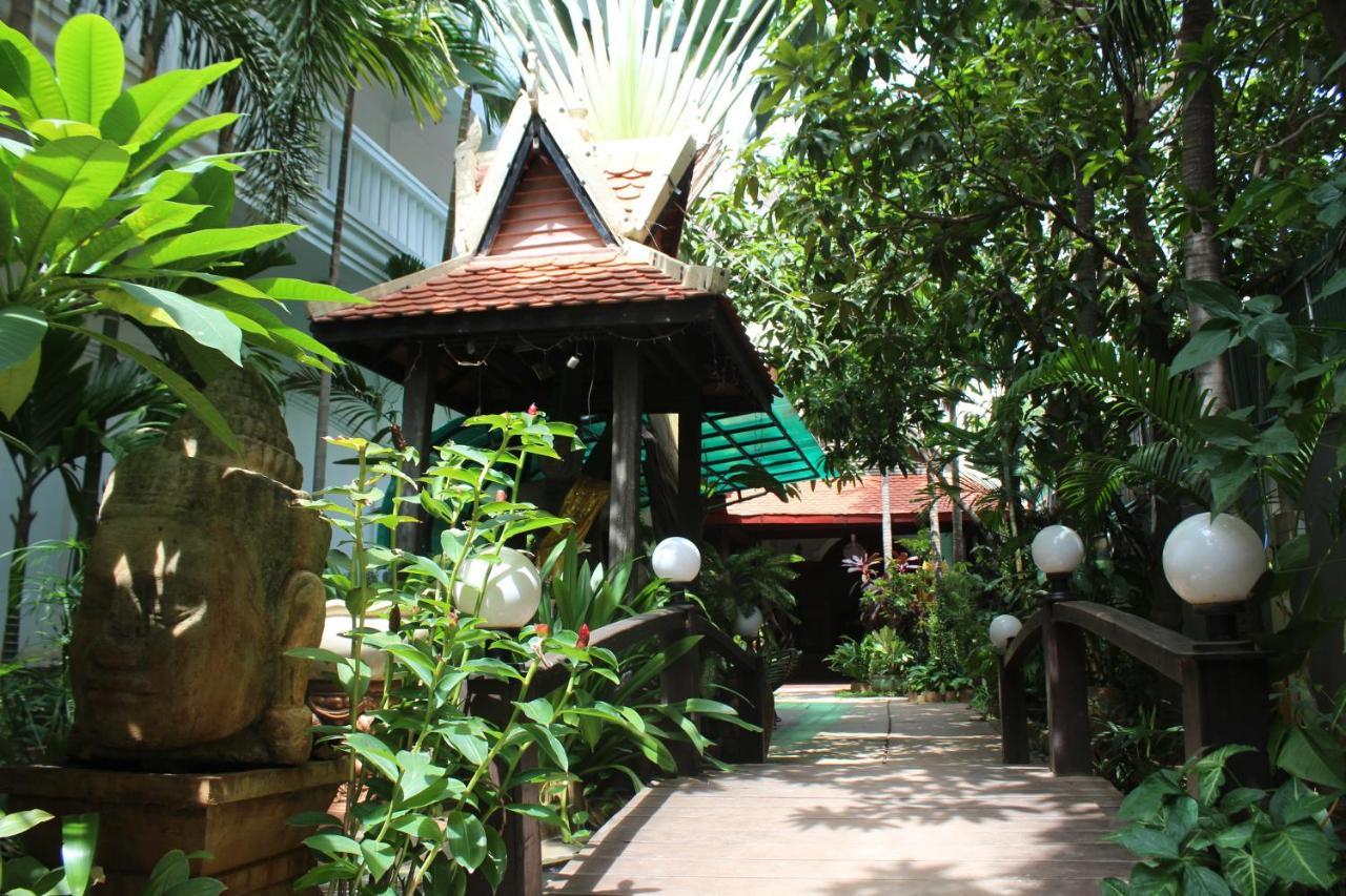Central Night Hotel Siem Reap Eksteriør bilde