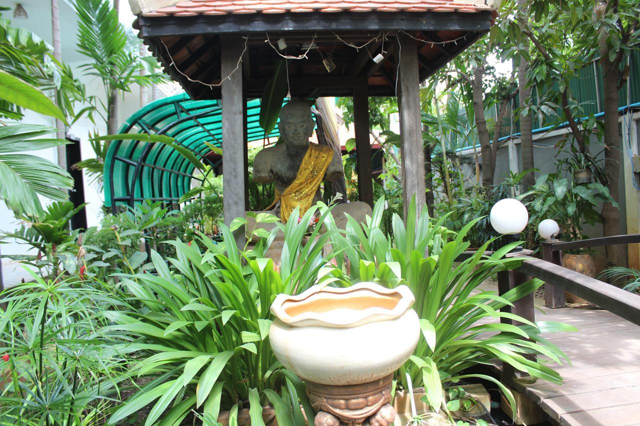 Central Night Hotel Siem Reap Eksteriør bilde
